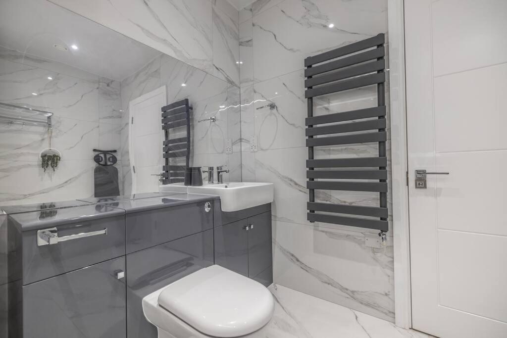 The Pocklington - The Golden Mile Suite Leicester Buitenkant foto